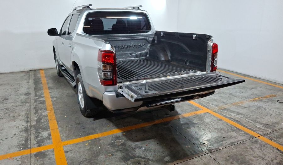 Mitsubishi L200 2.4 GLX GASOLINA Pickup 2023