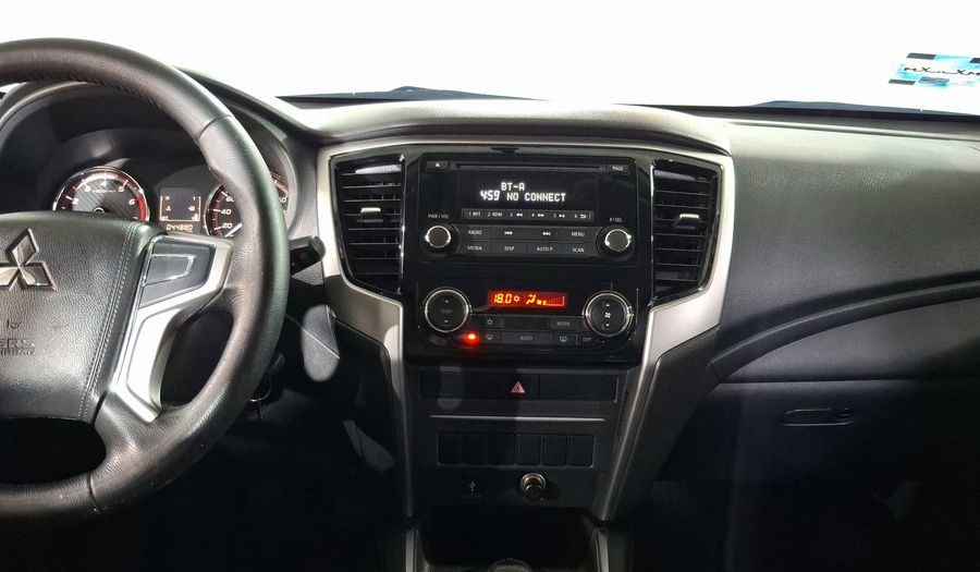 Mitsubishi L200 2.4 GLX GASOLINA Pickup 2023
