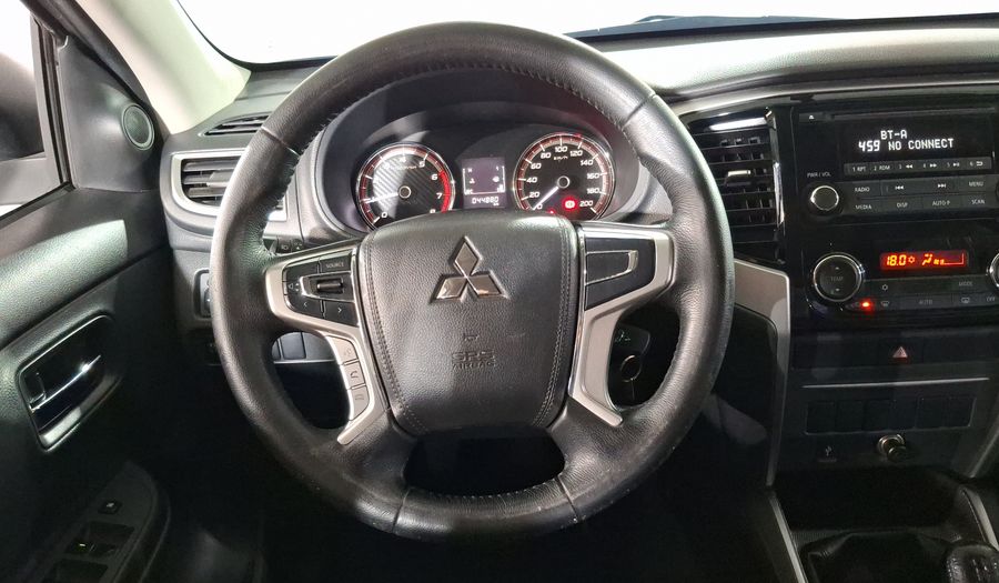 Mitsubishi L200 2.4 GLX GASOLINA Pickup 2023
