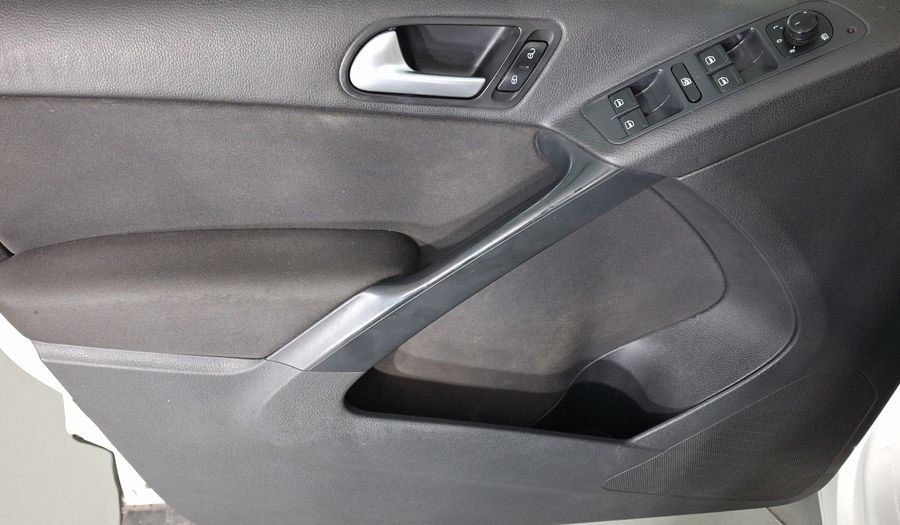 Volkswagen Tiguan 1.4 DSG PAQUETE SPORT & STYLE Suv 2016