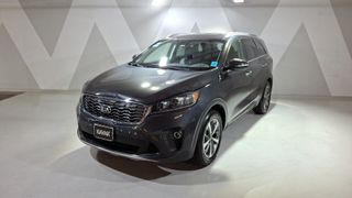 Kia • Sorento