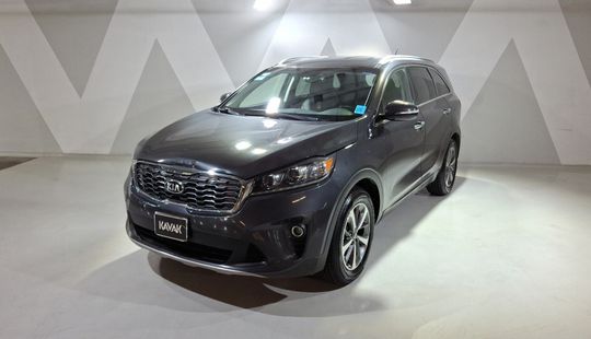 Kia • Sorento