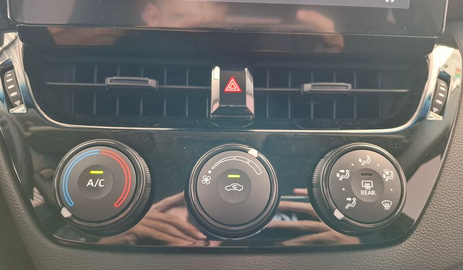 Toyota Corolla 2.0 XLI CVT Sedan 2025