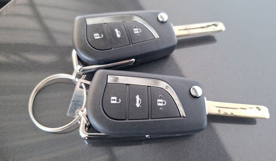 Toyota Corolla 2.0 XLI CVT Sedan 2025