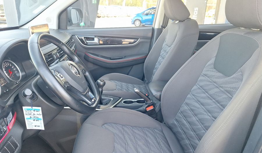 Dfsk Sx6 2.0 7STR Suv 2021