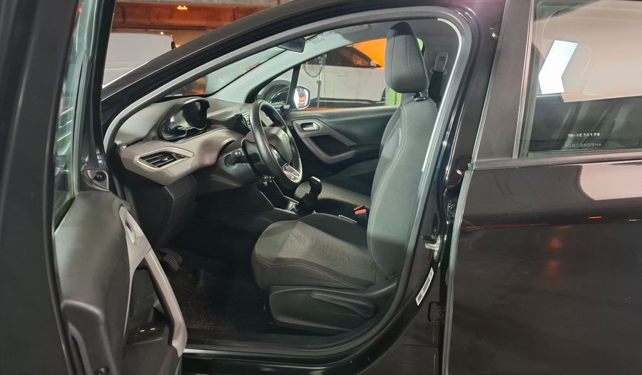 Peugeot 208 1.6 ACTIVE Hatchback 2018