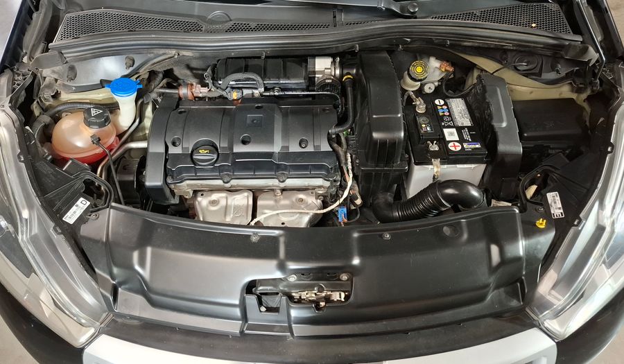 Peugeot 208 1.6 ACTIVE Hatchback 2018