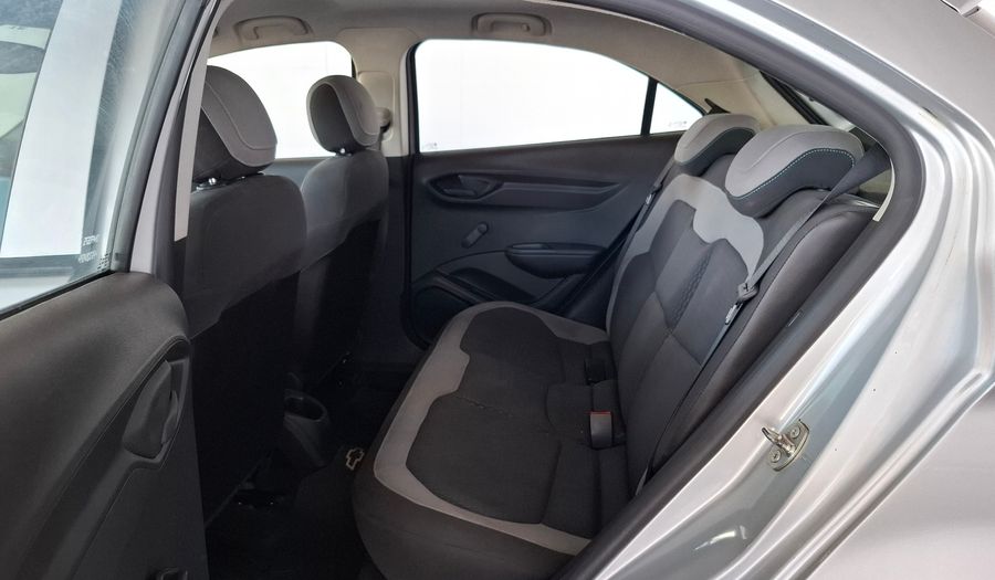 Chevrolet Onix 1.4 LT Hatchback 2015