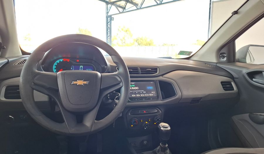 Chevrolet Onix 1.4 LT Hatchback 2015