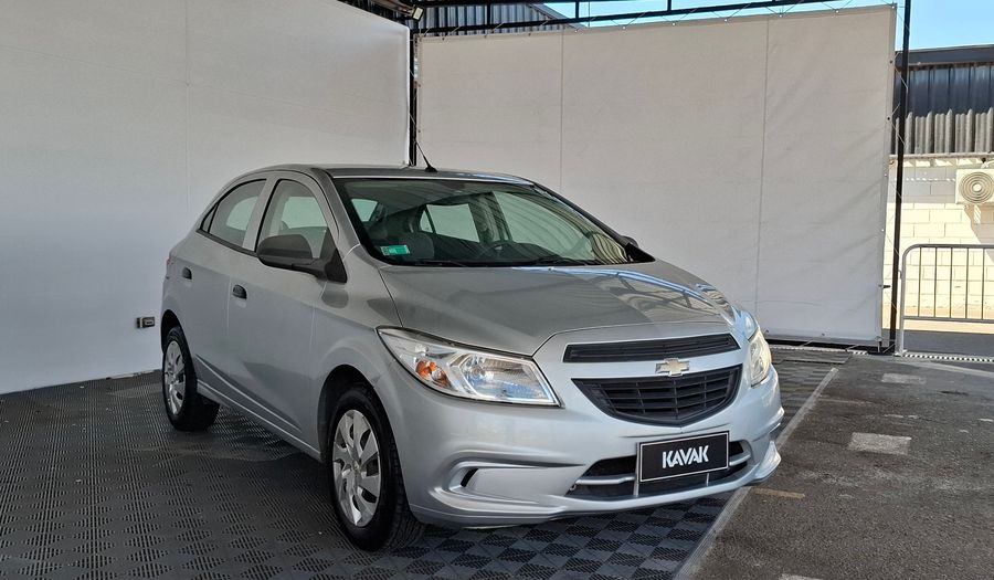 Chevrolet Onix 1.4 LT Hatchback 2015