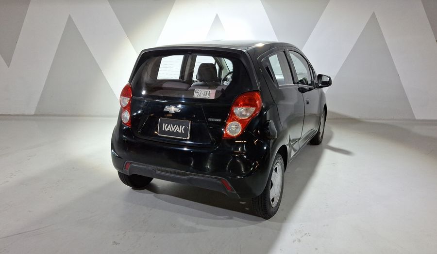 Chevrolet Spark 1.4 LT B MT Hatchback 2016