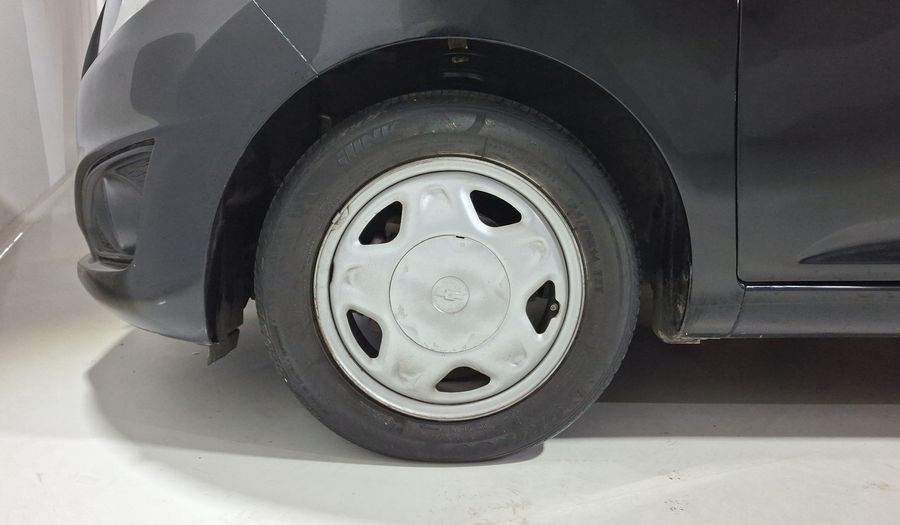 Chevrolet Spark 1.4 LT B MT Hatchback 2016