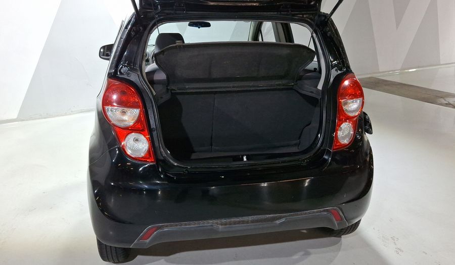 Chevrolet Spark 1.4 LT B MT Hatchback 2016