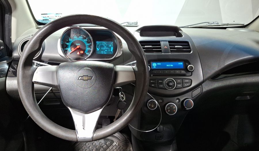 Chevrolet Spark 1.4 LT B MT Hatchback 2016