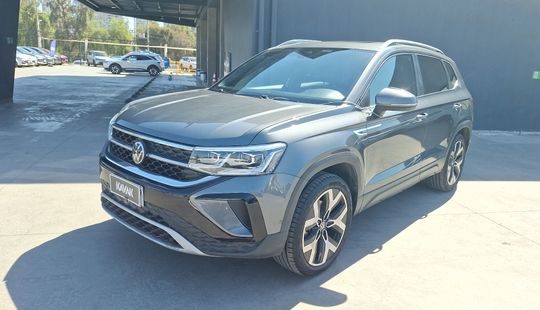 Volkswagen • Taos