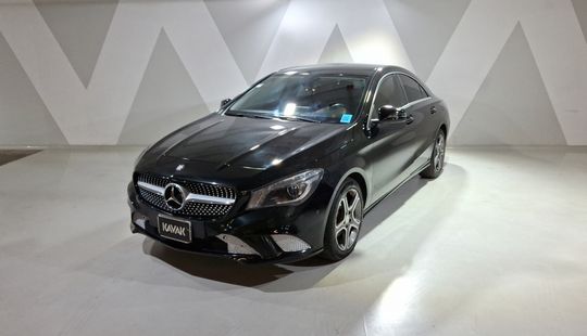 Mercedes Benz • Clase CLA