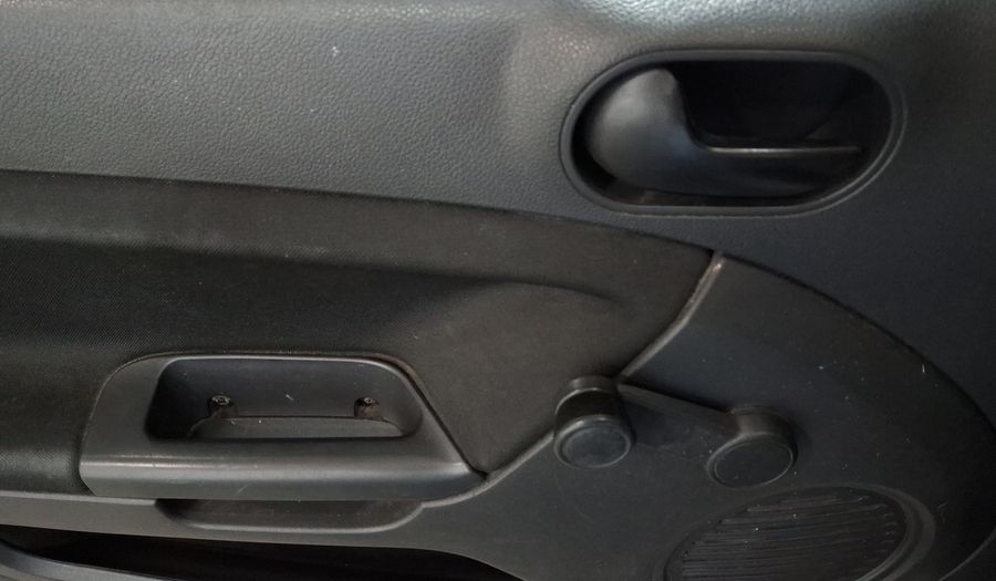 Ford Fiesta 1.6 SEDAN FIRST Sedan 2011