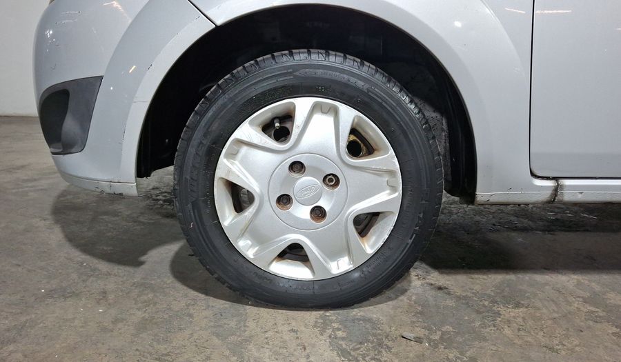 Ford Fiesta 1.6 SEDAN FIRST Sedan 2011