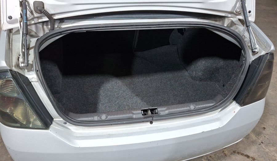 Ford Fiesta 1.6 SEDAN FIRST Sedan 2011