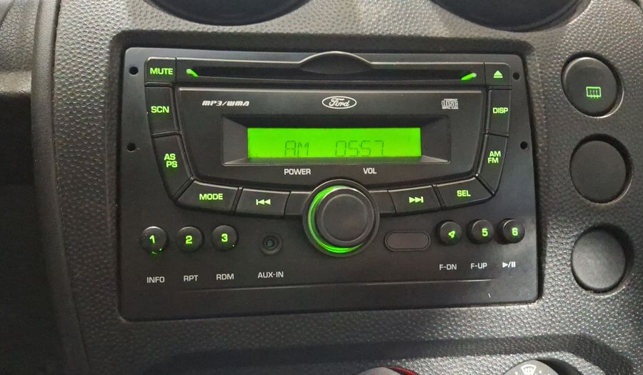 Ford Fiesta 1.6 SEDAN FIRST Sedan 2011