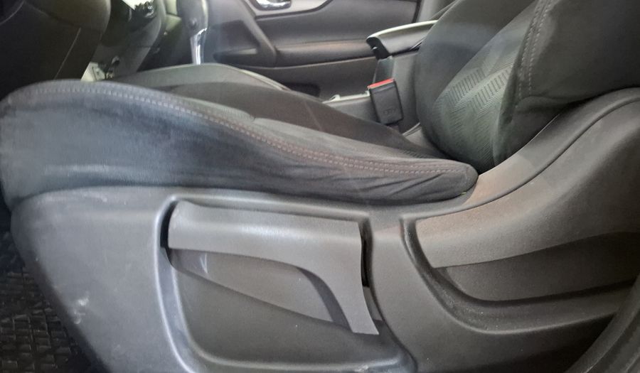 Nissan X-trail 2.5 SENSE 2 ROW CVT Suv 2015