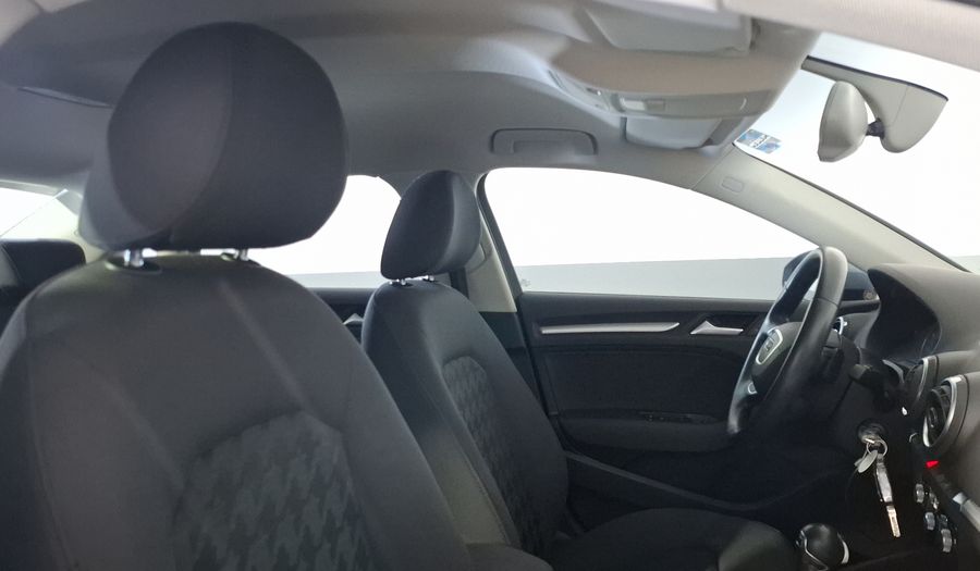 Audi A3 1.4 TFSI AMBIENTE S TRONIC Sedan 2015