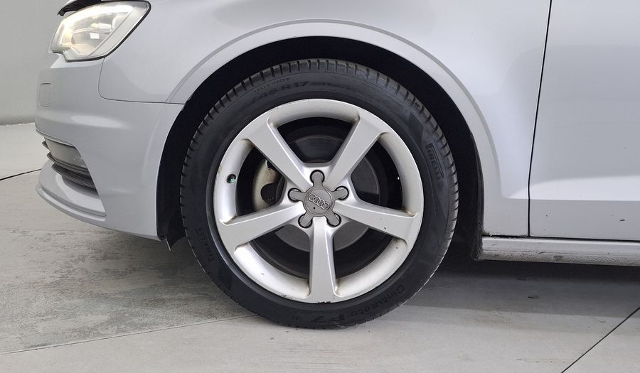 Audi A3 1.4 TFSI AMBIENTE S TRONIC Sedan 2015