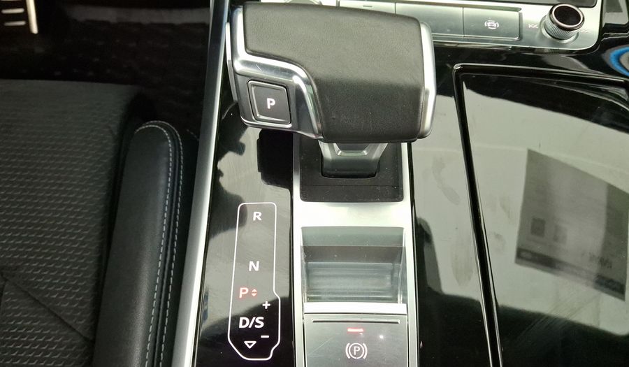 Audi Q8 3.0 MHEV 55 TFSI S LINE AUTO 4WD Suv 2021