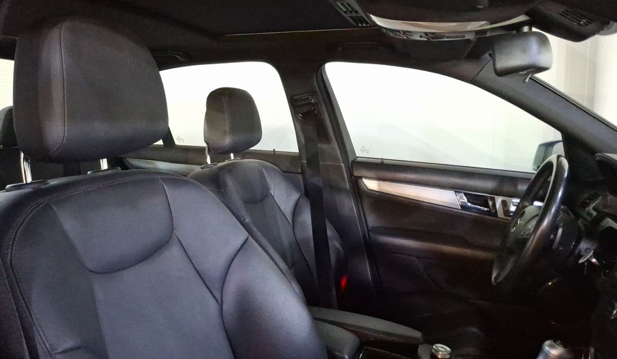 Mercedes Benz Clase C 3.0 300 SPORT AT Sedan 2010