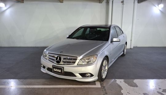 Mercedes Benz • Clase C