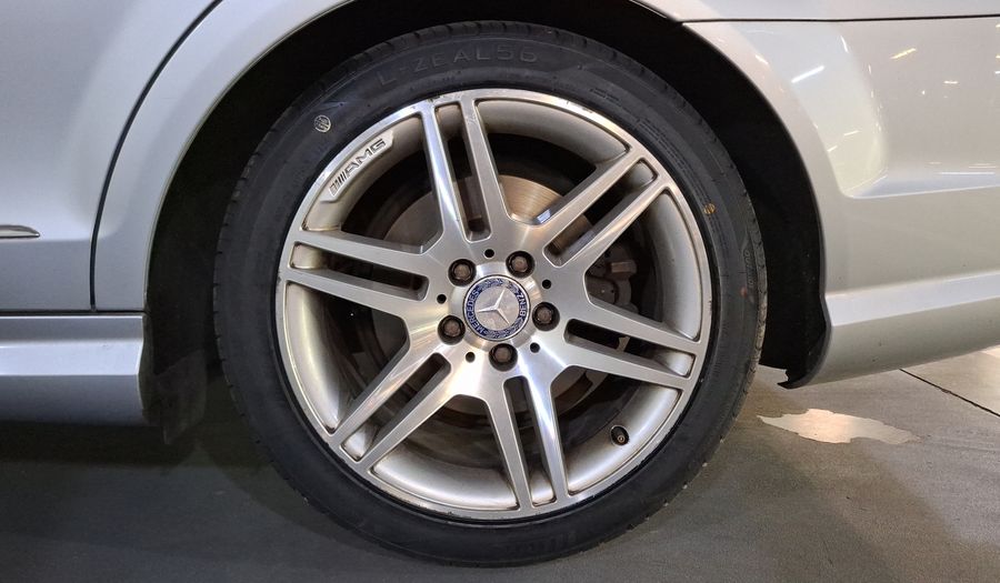 Mercedes Benz Clase C 3.0 300 SPORT AT Sedan 2010