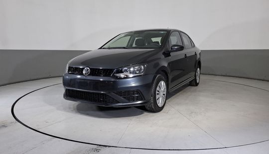 Volkswagen • Vento
