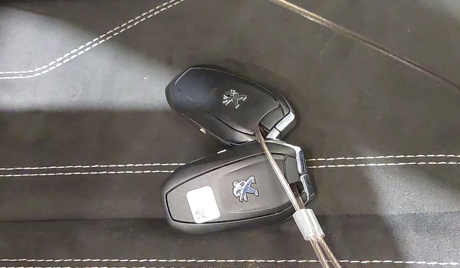 Peugeot 208 1.6 GRIFFE AUTO Hatchback 2021