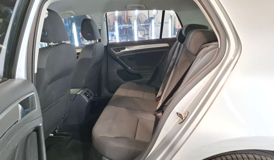 Volkswagen Golf 1.4 TSI COMFORTLINE Hatchback 2015