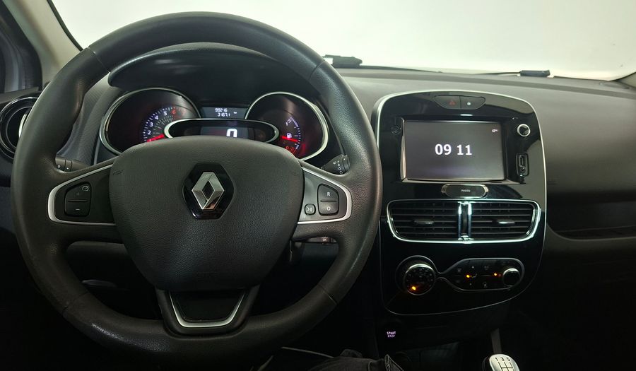 Renault Clio 1.2 EXPRESSION Hatchback 2017