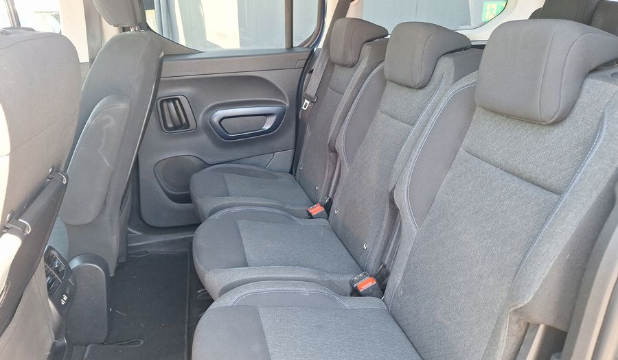 Peugeot Rifter 1.2 PURETECH 130 AUTO ALLURE PACK Minivan 2024