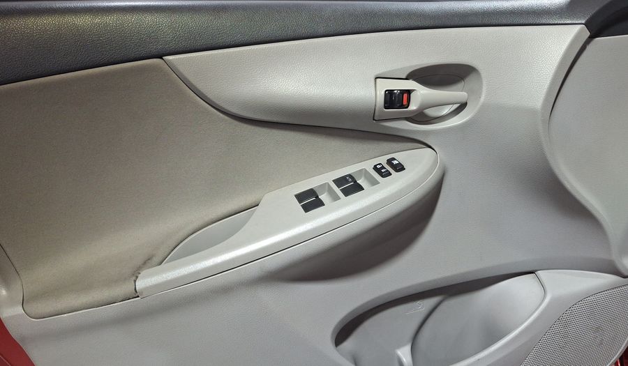 Toyota Corolla 1.8 LE AT Sedan 2011