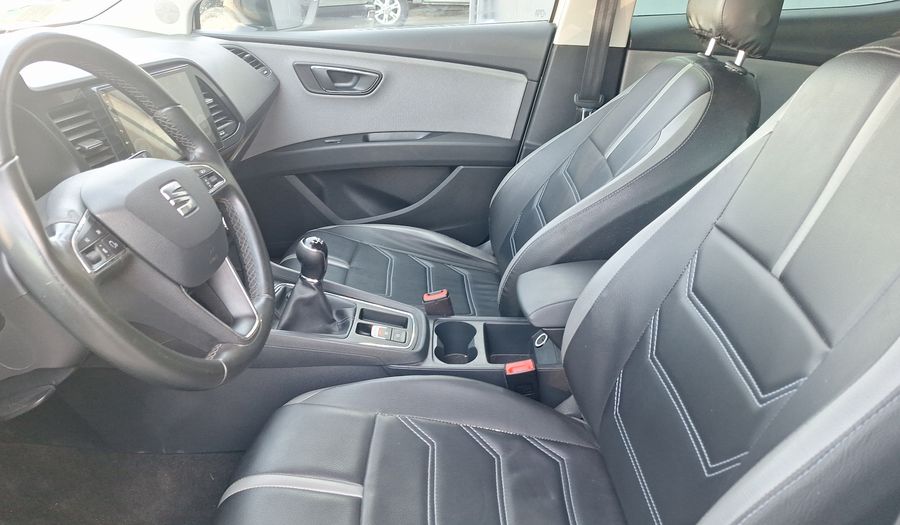 Seat Leon 1.4 TSI 150 HP STYLE Hatchback 2021