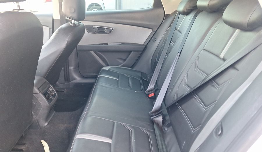 Seat Leon 1.4 TSI 150 HP STYLE Hatchback 2021