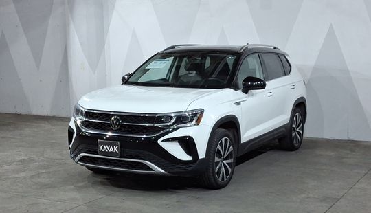 Volkswagen • Taos