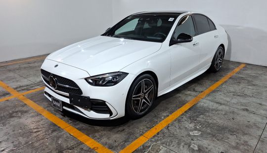 Mercedes Benz • Clase C