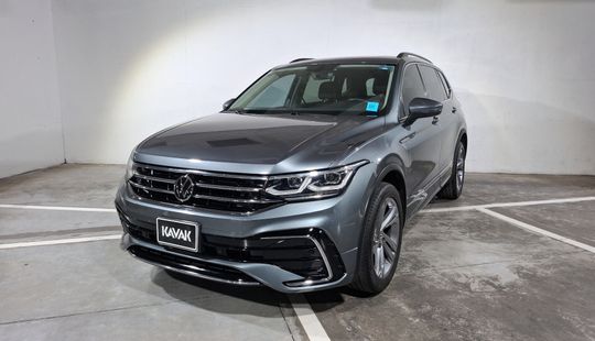 Volkswagen • Tiguan