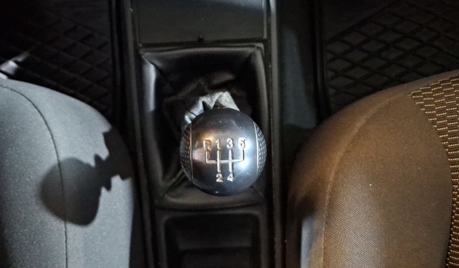 Chevrolet Aveo 1.6 MT M Sedan 2014