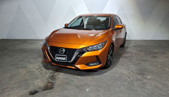 Nissan • Sentra