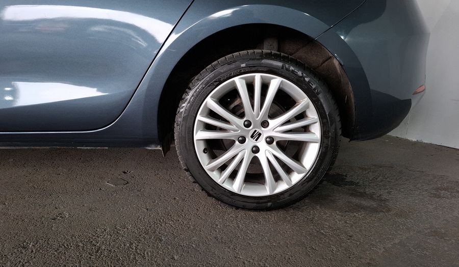 Seat Leon 1.4 STYLE AUTO Hatchback 2024