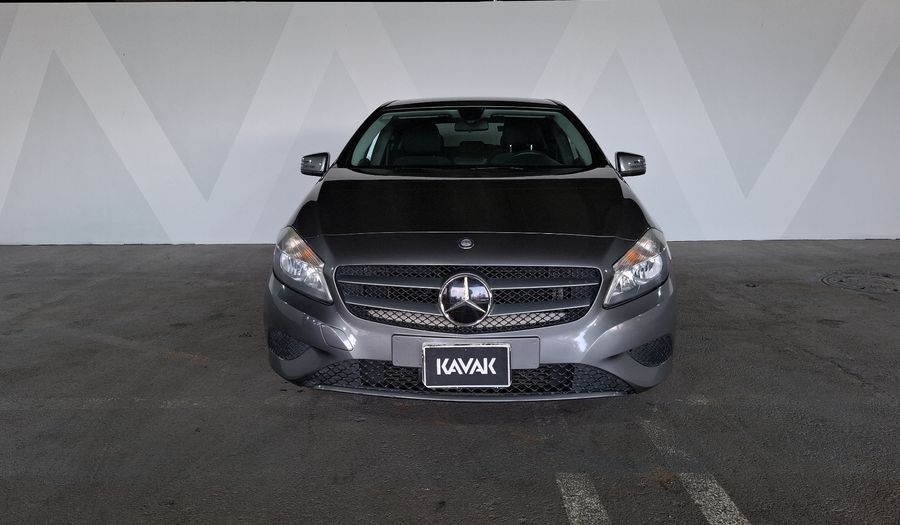 Mercedes Benz Clase A 1.6 180 CGI 7G-DCT Hatchback 2014
