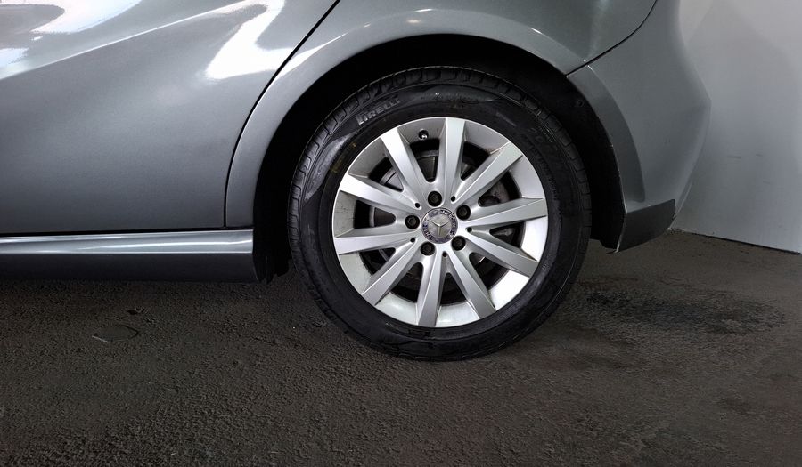 Mercedes Benz Clase A 1.6 180 CGI 7G-DCT Hatchback 2014