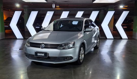 Volkswagen • Vento