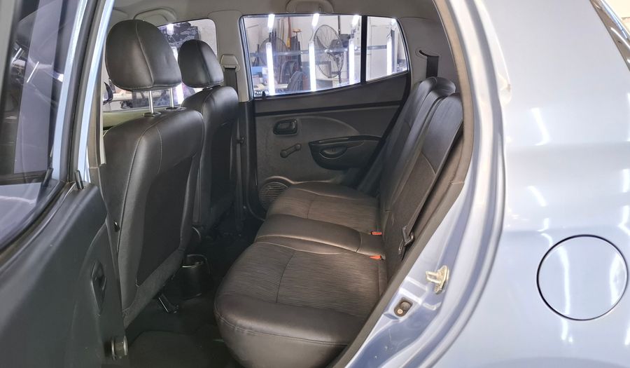 Kia Picanto 1.1 EX AT Hatchback 2011