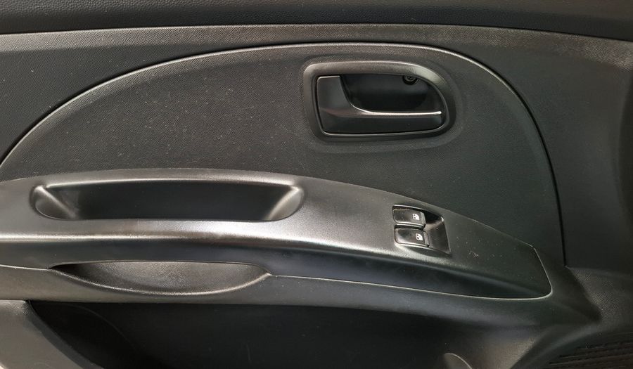 Kia Picanto 1.1 EX AT Hatchback 2011